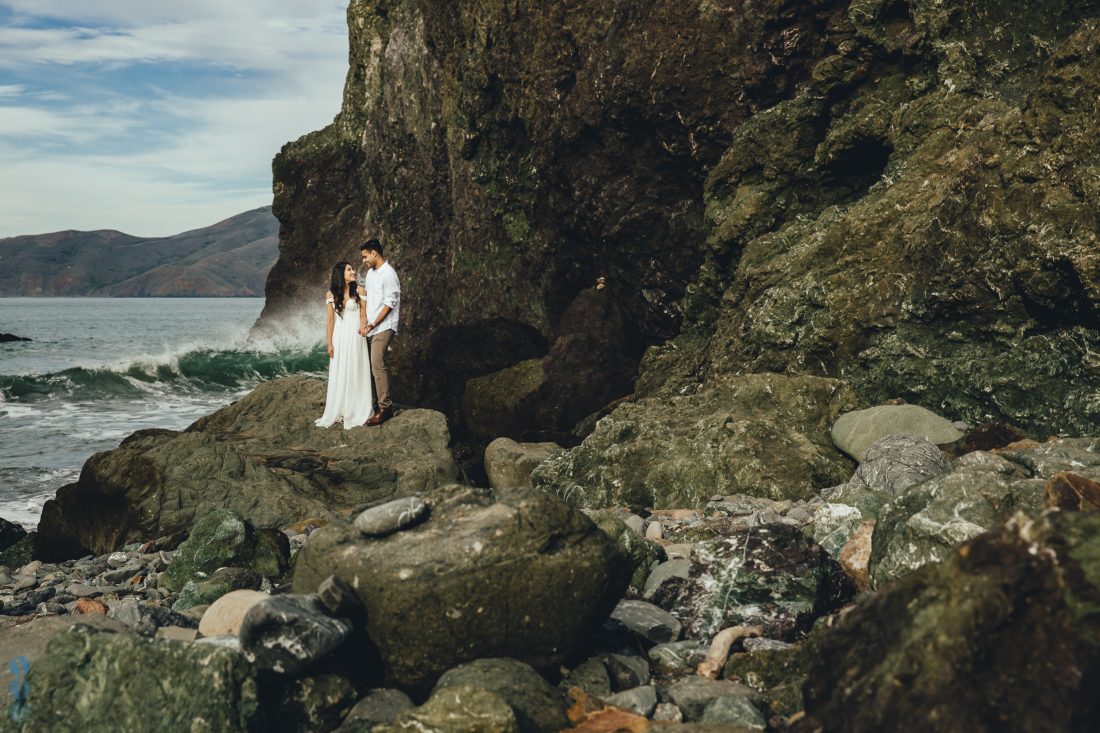 Bay Area engagement session photography by the ocean with Sahil & Natasha.