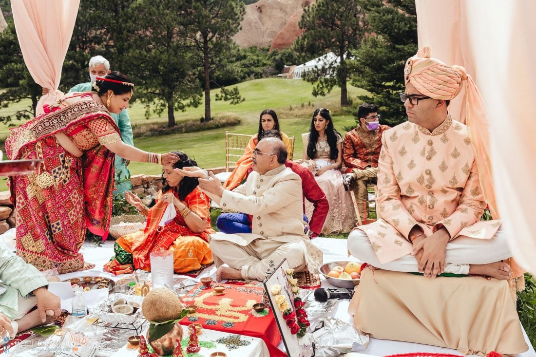 Indian Wedding Photography by Aperina Studios - Hindu ceremony rituals and traditions.